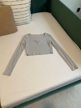 Garage Gray Long-Sleeve Cropped V-Neck Top